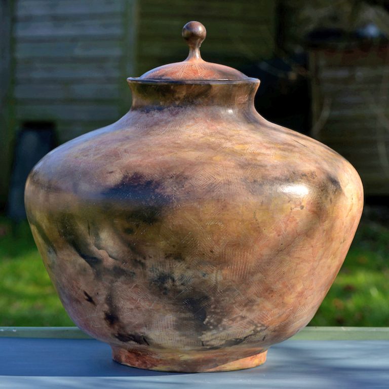 Large Lidded Jar (pic-1) BtS34