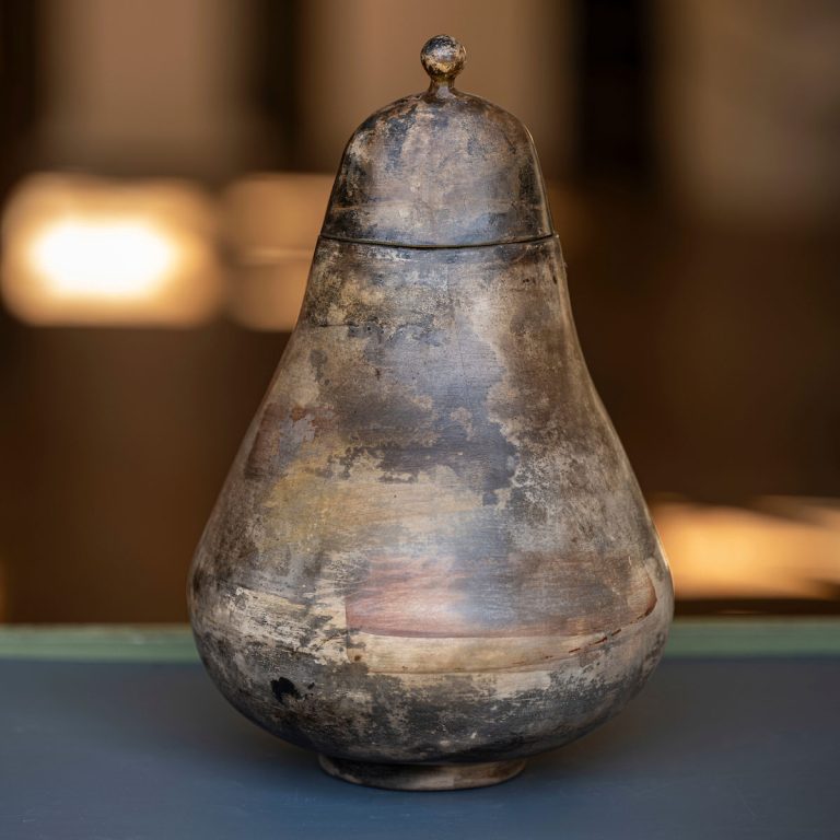 Pearl Urn